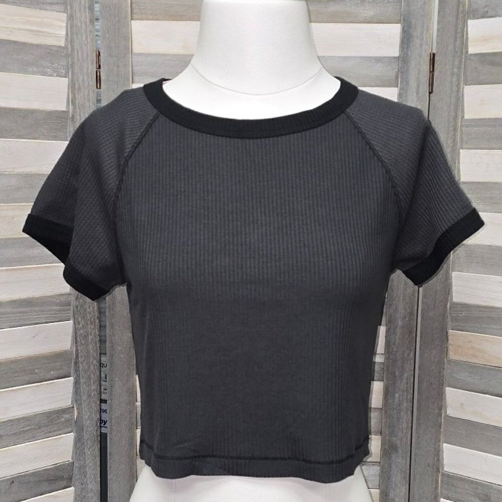 Women's Short Sleeve T-Shirt | Wild Fable | Medium